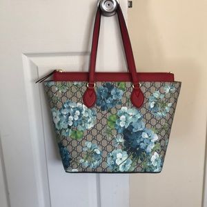 Gucci Bloom handbag in excellent condition